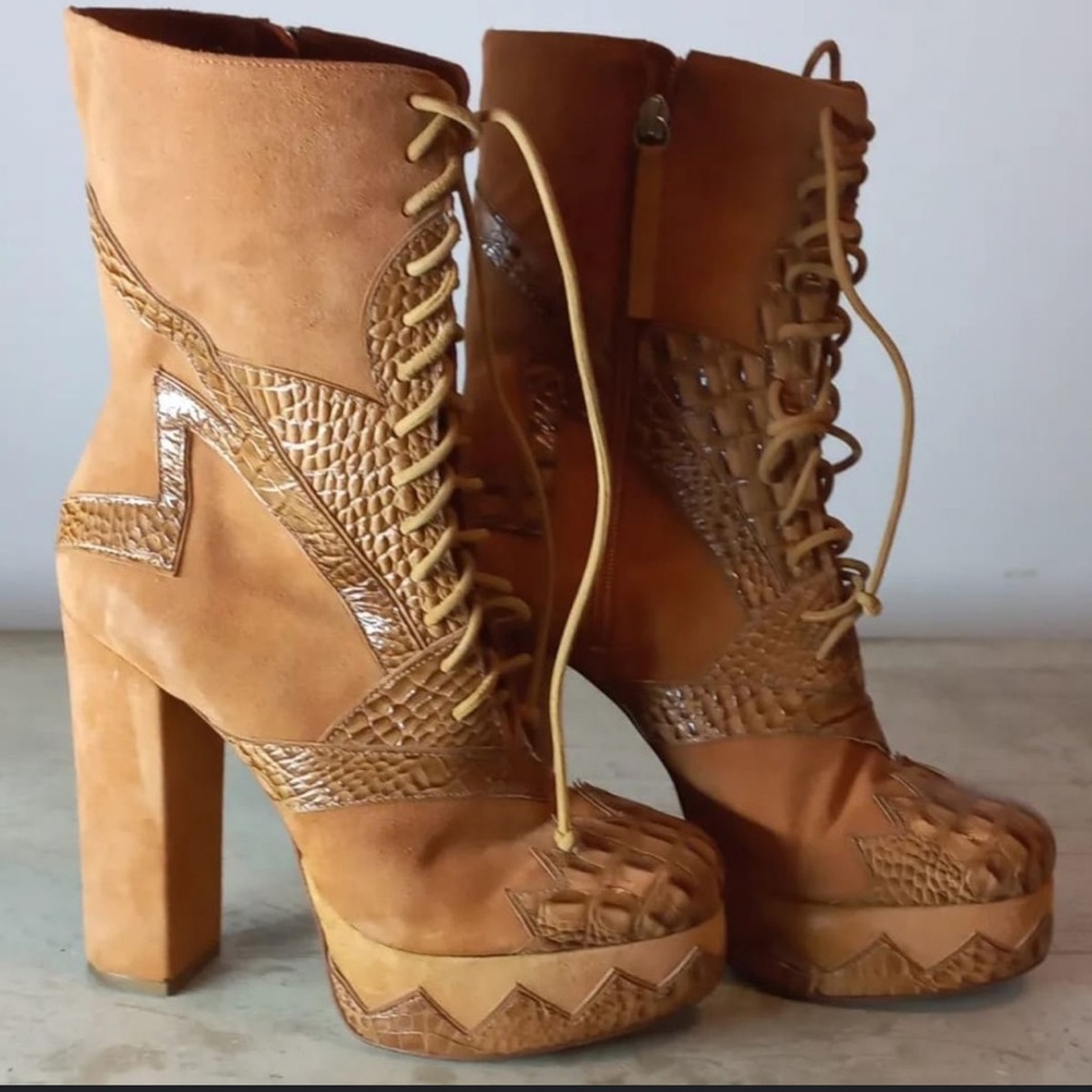 Andrea Bogosian Leather Suede Heeled Lace Up Boot 37 7 7.5